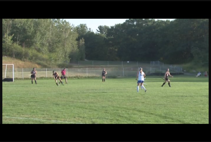 Thumbnail image for Girls High School Varsity Field Hockey - Bedford Bulldogs vs Salem 9-16-15