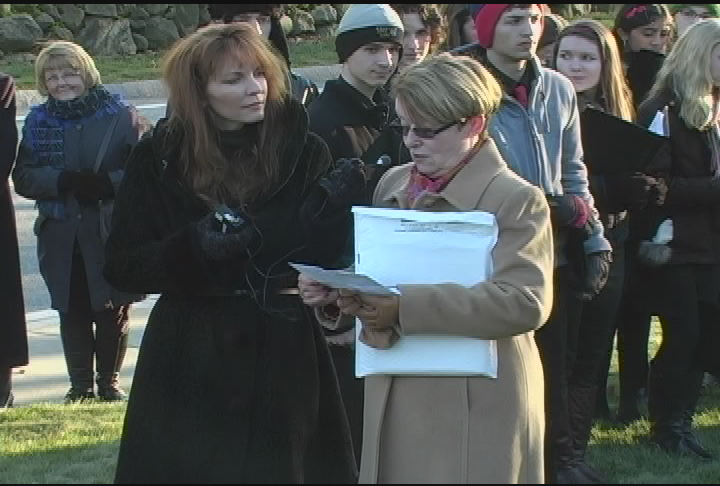 Thumbnail image for Bedford Women's Club - Holly Luncheon and Town Memorial Tree Lighting with FIR Award Recipients