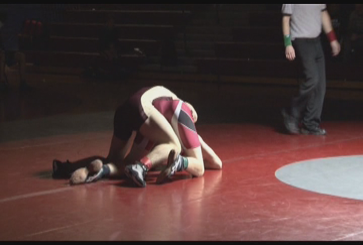 Thumbnail image for Boys Varsity Wrestling - Bedford Bulldogs vs Alvirne Broncos 12-11-13