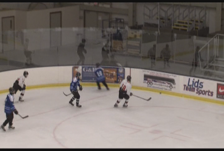 Thumbnail image for Boys JV Hockey - Bedford Bulldogs vs St. Thomas Saints 1-7-14